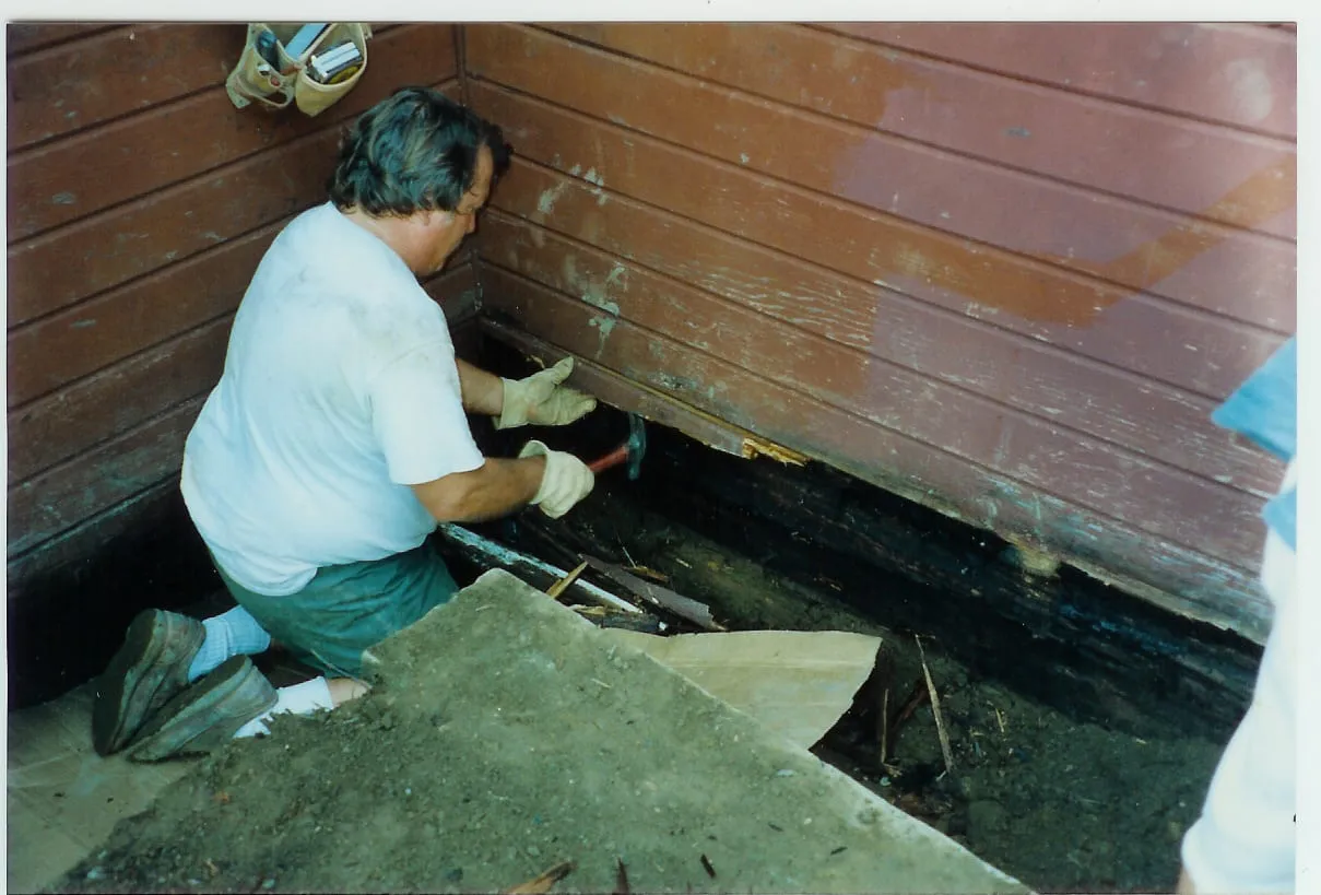 Digging out old foundation 1995